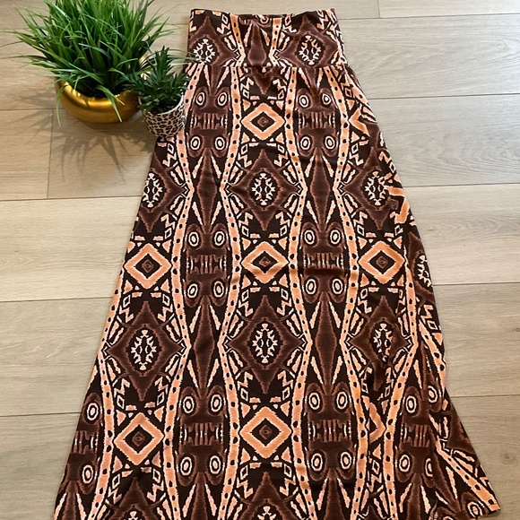 Source Unknown Dresses & Skirts - Unbranded super stretch tribal print maxi skirt